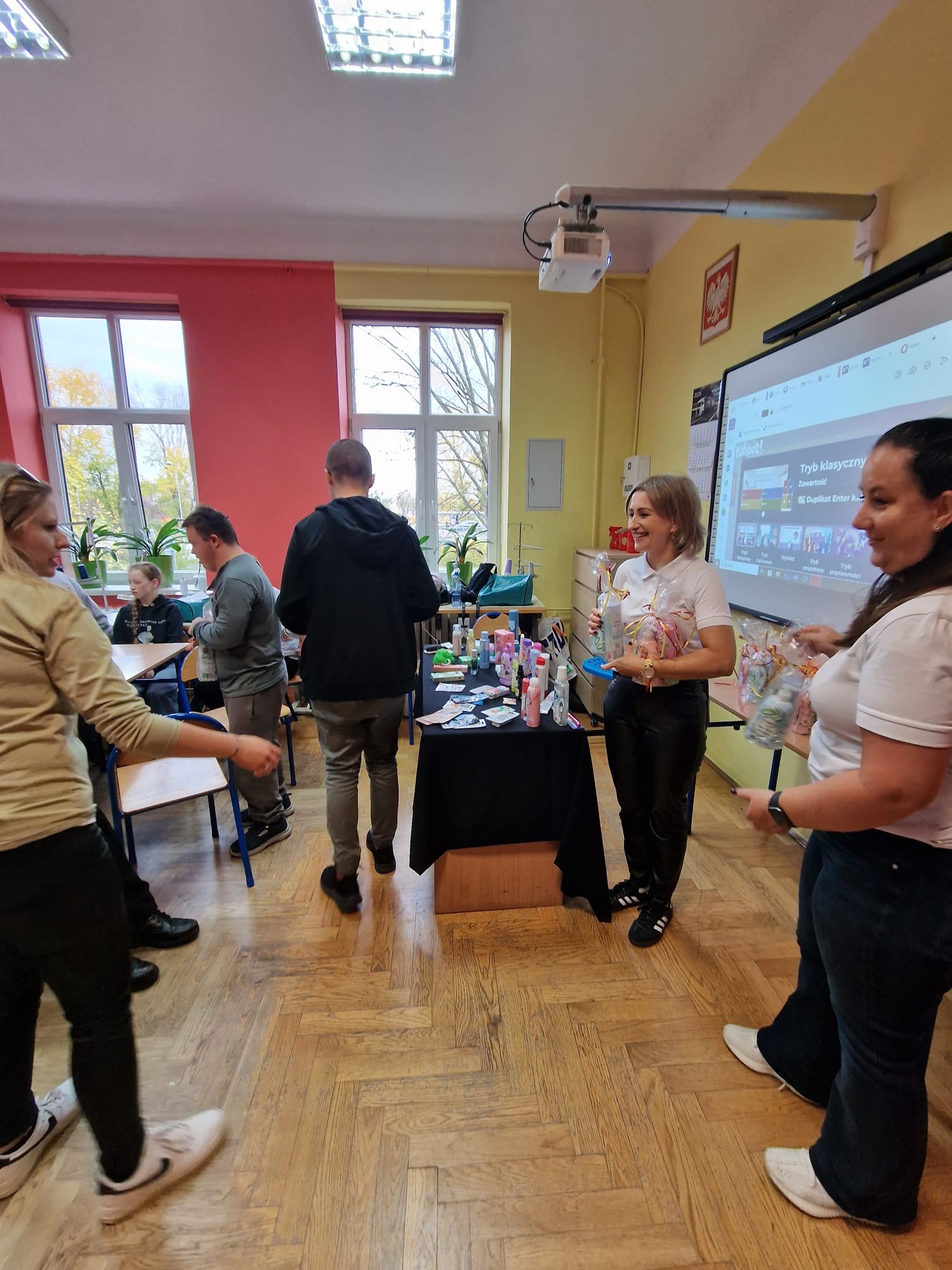 561184166_1379811320814173_5994427662187763118_n