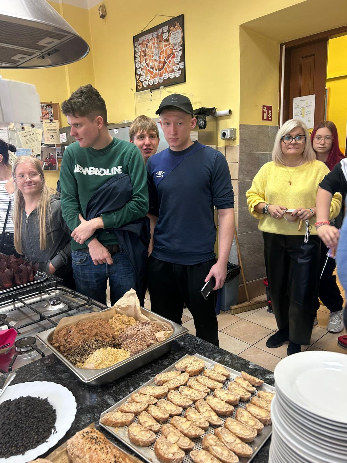 571202598_1330243912228509_3505759383279836720_n