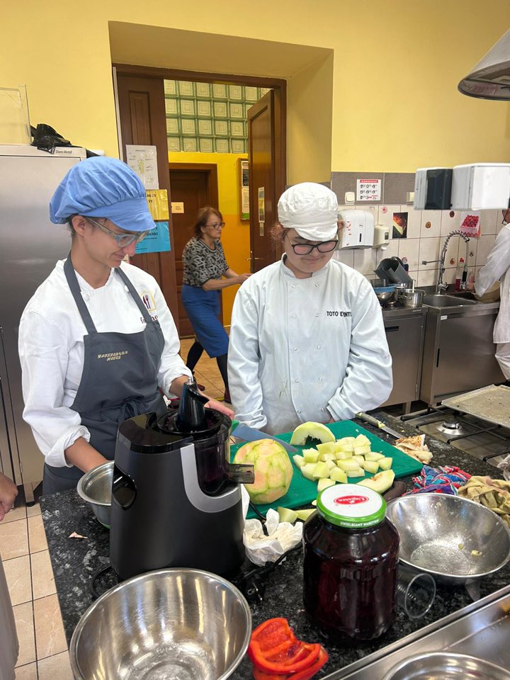 574267318_1330243202228580_351559118403510288_n